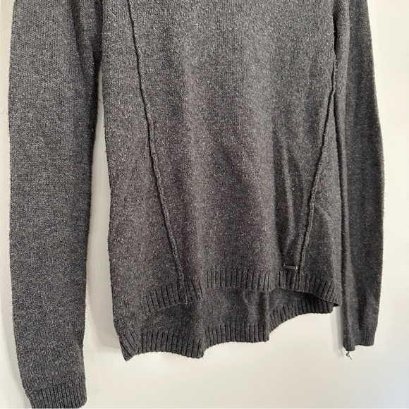 Abercrombie & Fitch Y2K Gray Lightweight Crewneck Sweater Size Small - Picture 2 of 15